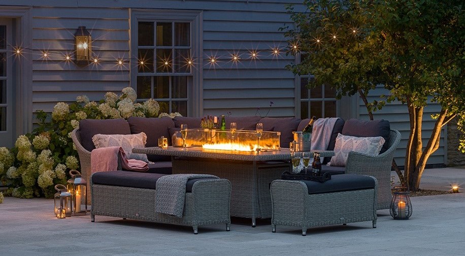 Garden furniture store stores